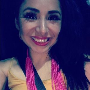 Meet your Posher, Kayla